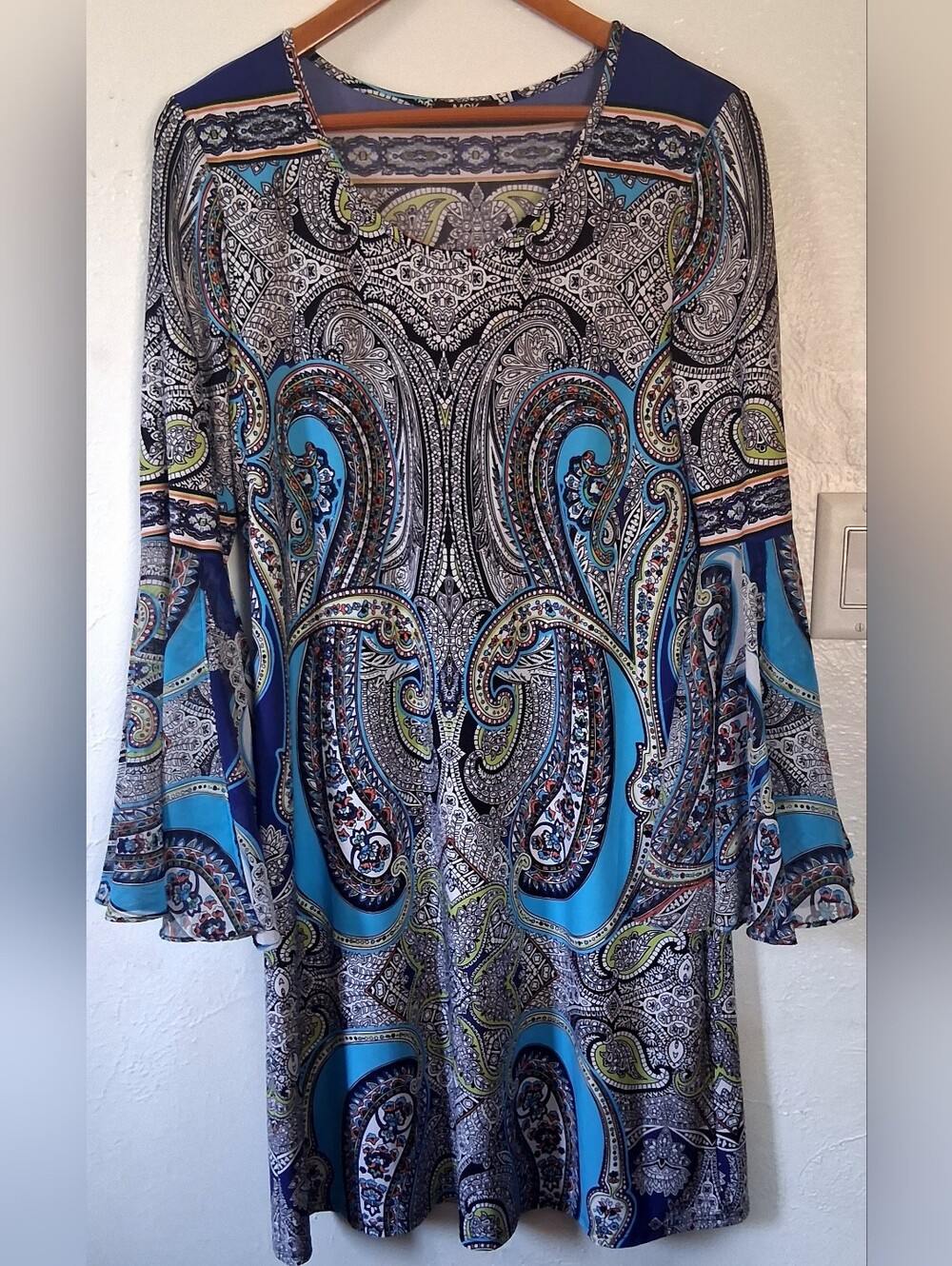 Women’s Blue Paisley Bell-Sleeve Top